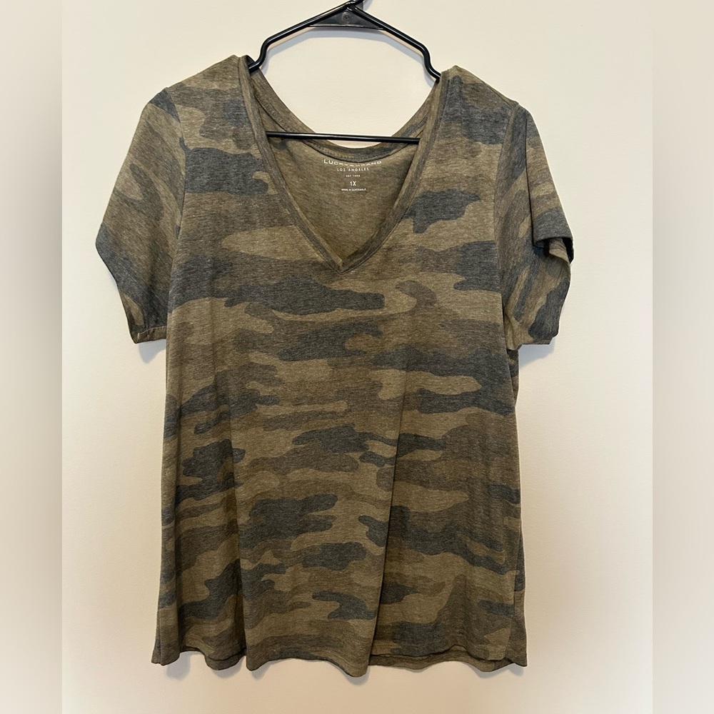 Lucky Brand Camo V-Neck Women's Top